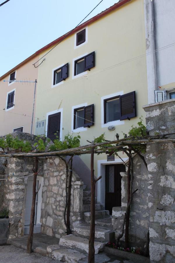 Accommodation Lily Vrana  المظهر الخارجي الصورة