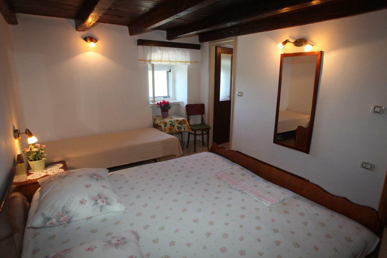 Accommodation Lily Vrana  المظهر الخارجي الصورة